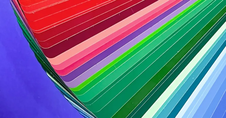 découvrez l'art de la coordination des couleurs pour harmoniser vos tenues, votre décoration et vos designs avec style et équilibre.