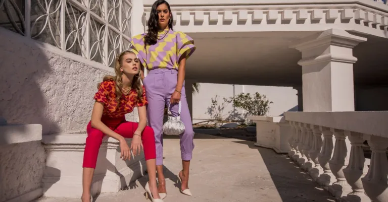 découvrez comment styliser parfaitement vos pantalons taille haute pour un look chic et tendance en toutes occasions.
