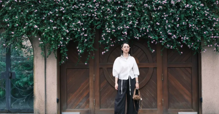 découvrez notre sélection de sacs adaptés pour accompagner parfaitement vos pantalons larges, alliant style et praticité.