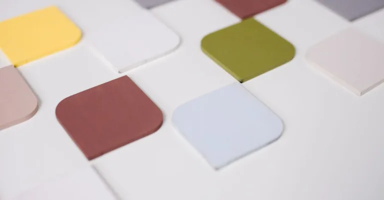 découvrez l'art de la coordination des couleurs pour harmoniser vos tenues, décorer votre intérieur et sublimer vos créations avec style et élégance.