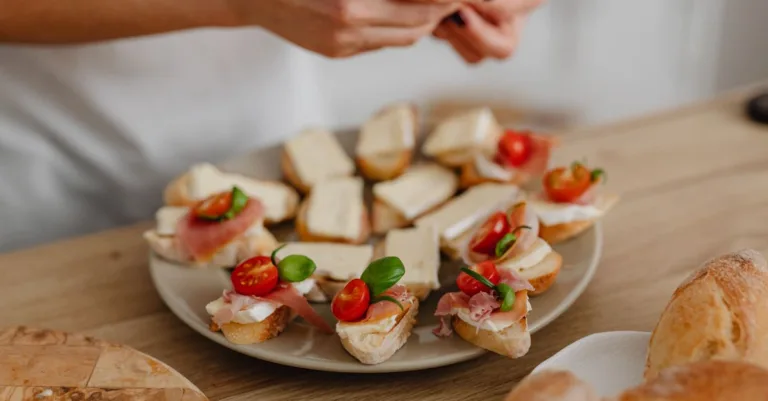 découvrez des idées d’apéritifs faciles et savoureux pour régaler vos invités, sans passer des heures en cuisine.